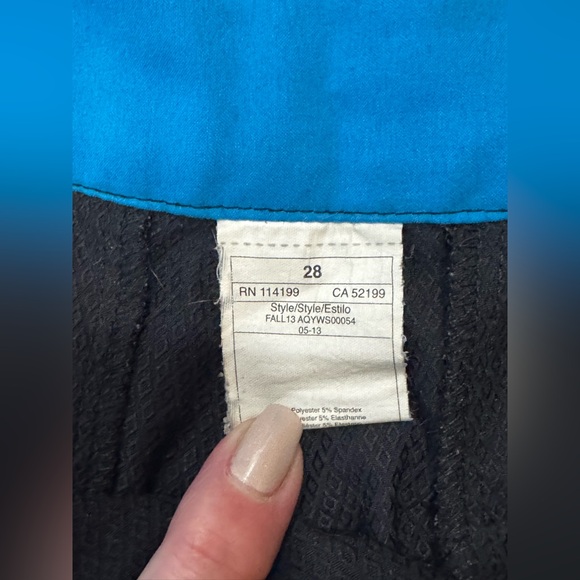 Lot of mens shorts 4. Quicksilver, adidas, IZOD. Hudson & Barrow NYC. New & used - Picture 4 of 11